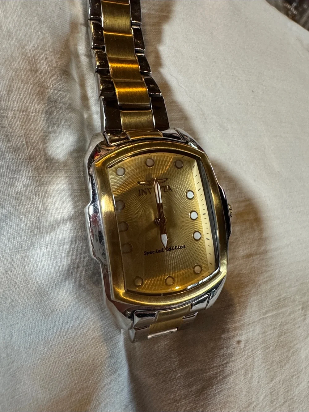 Invicta Lupah “The Last Word” Silver and Gold Two-Tone Men's Watch